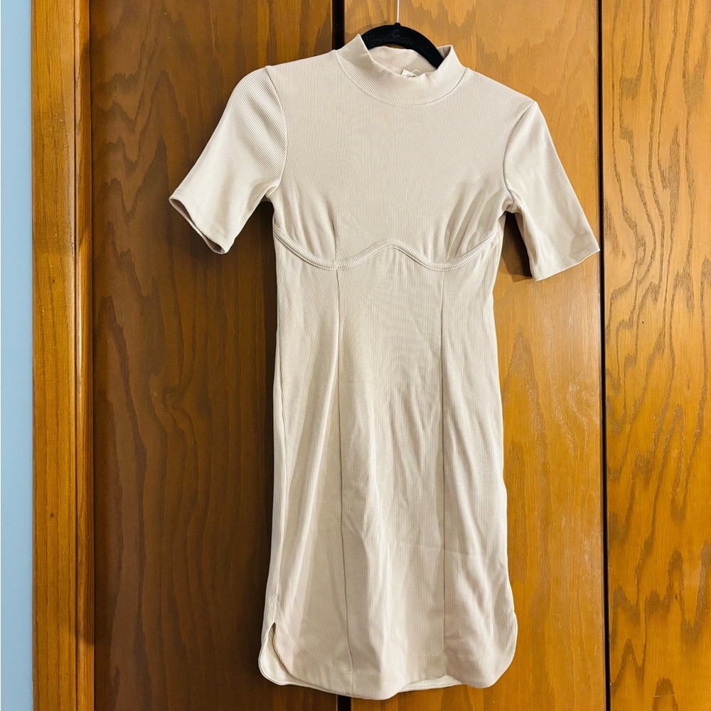 Sculptural bust H&M mini dress